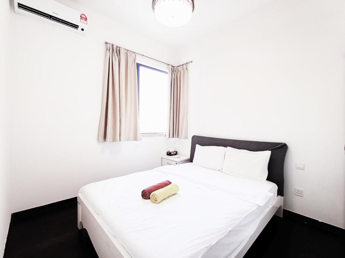 R&f Princess Cove Jb Town 3 Bed 2 Bath * Johor Bahru